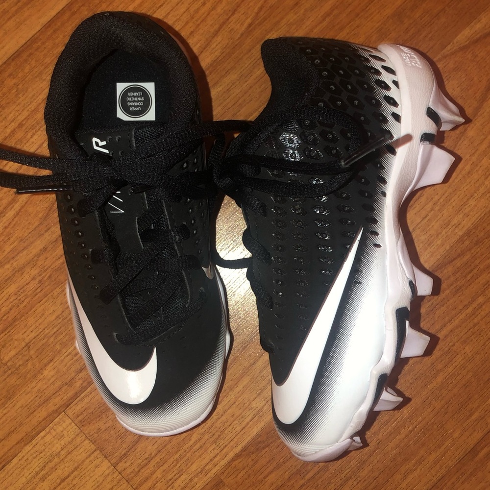 Small Boys Baseball Cleats